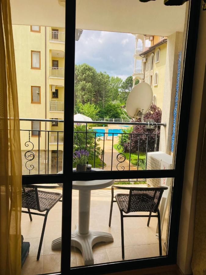 Good Vibes Apartment Avalon Слънчев бряг Екстериор снимка