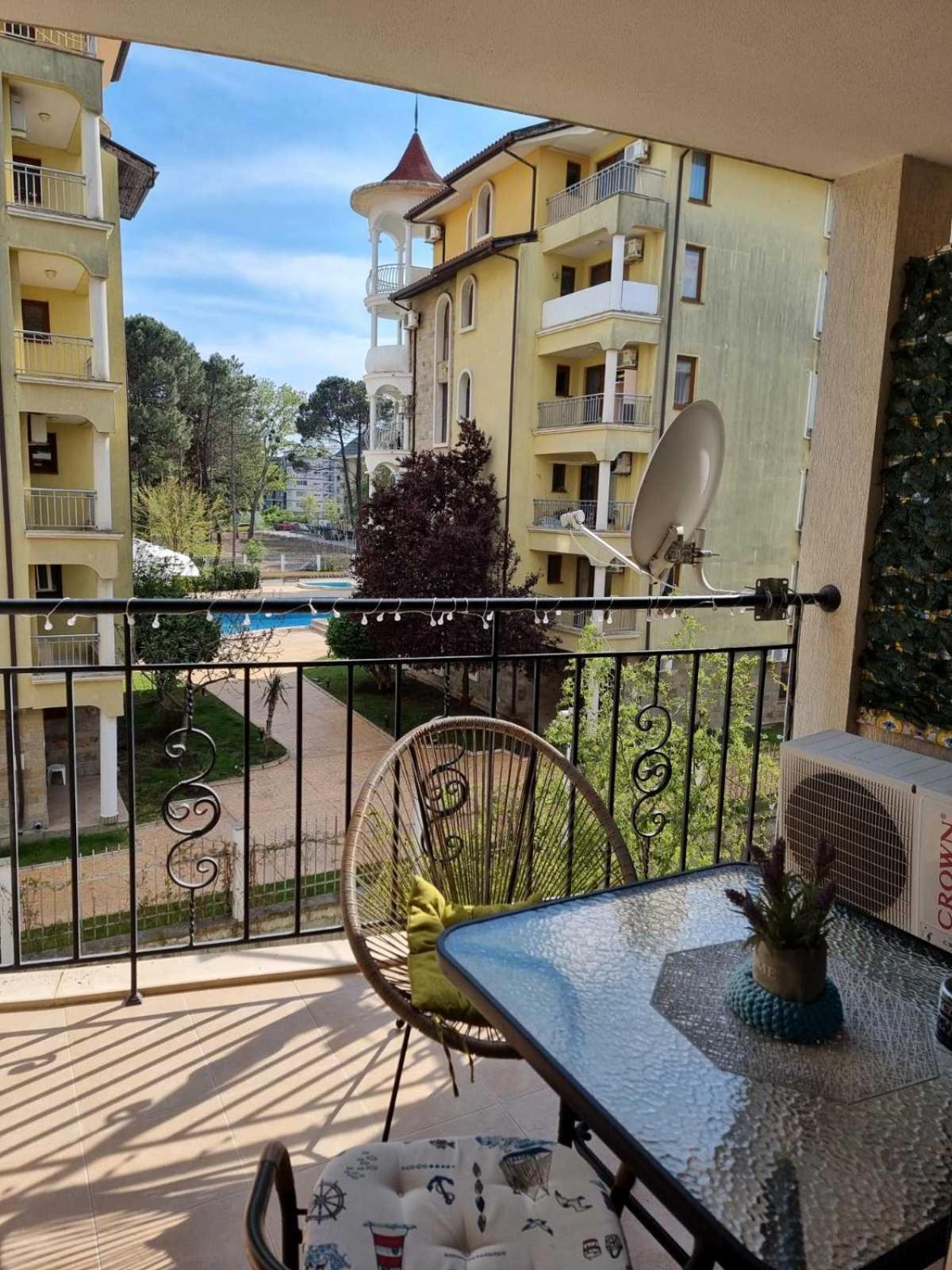 Good Vibes Apartment Avalon Слънчев бряг Екстериор снимка